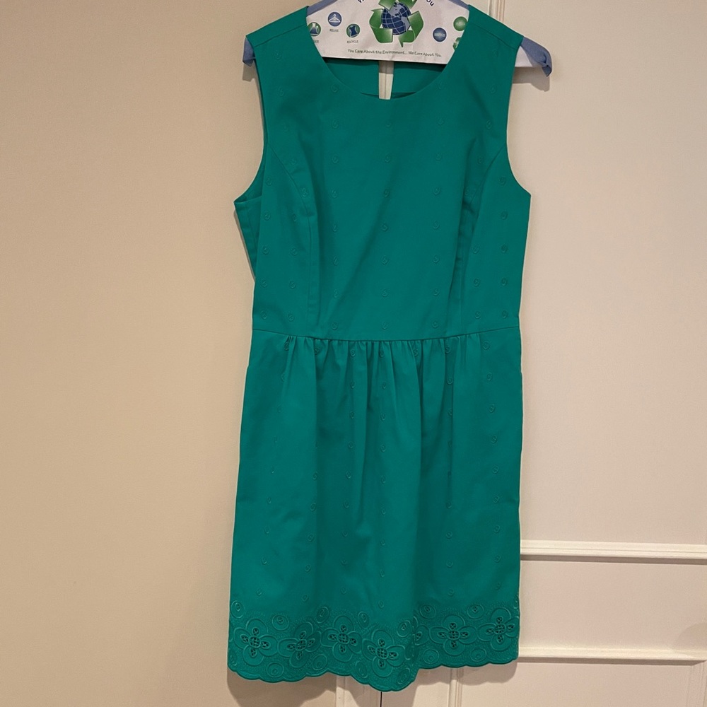 Vineyard Vines 100% cotton dress, fully lined